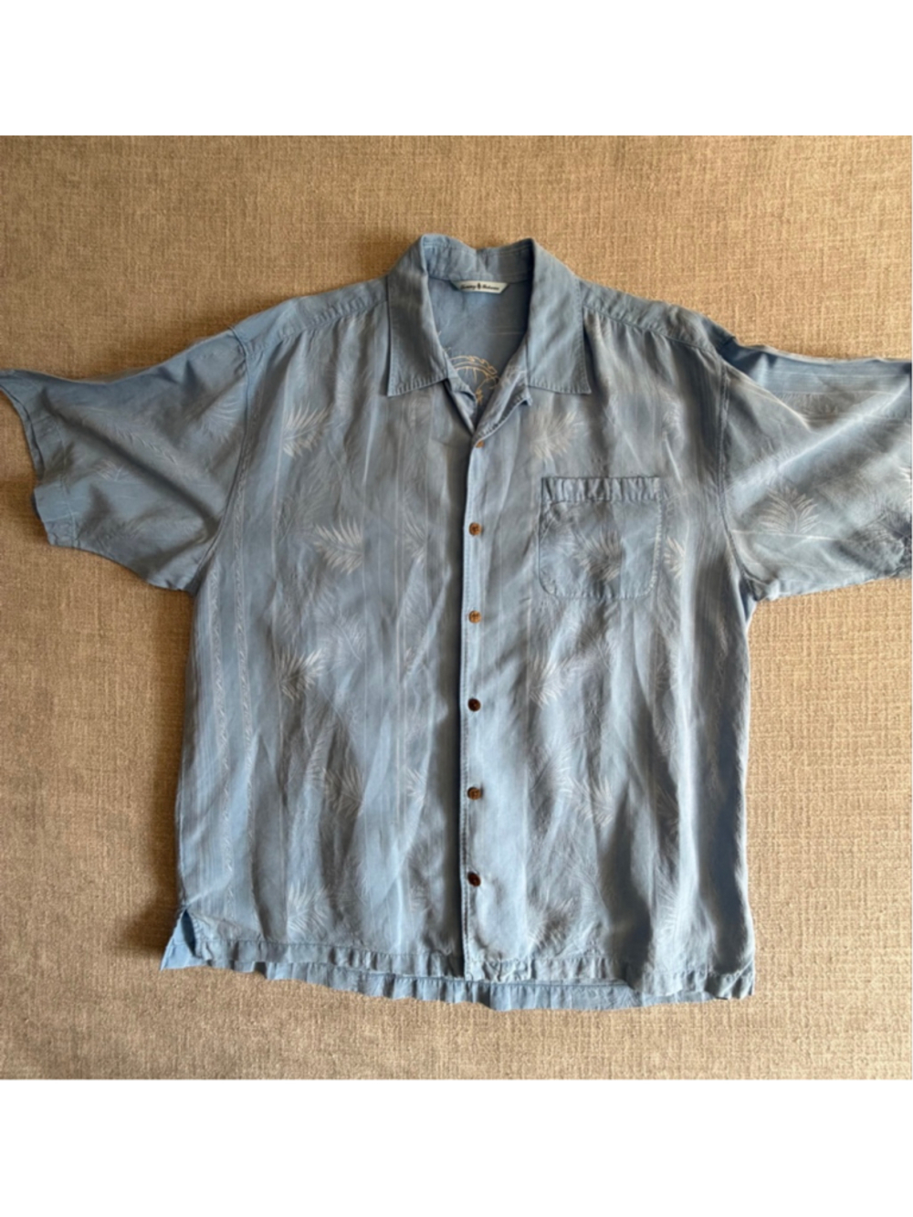 TOMMY BAHAMA Silk/ Linen light Blue Subtle Fronds Mens XL 
Hawaiian Camp Shirt